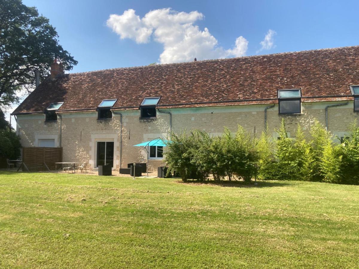 Les Des Pierres D'aurele Saint-Georges-sur-Cher